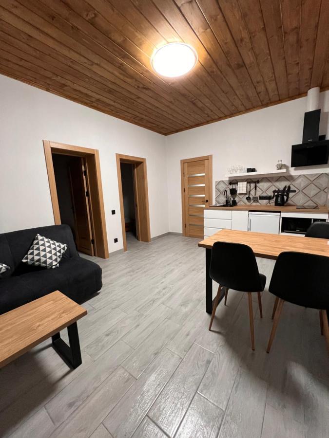 Твоє Сколе Apartment ภายนอก รูปภาพ